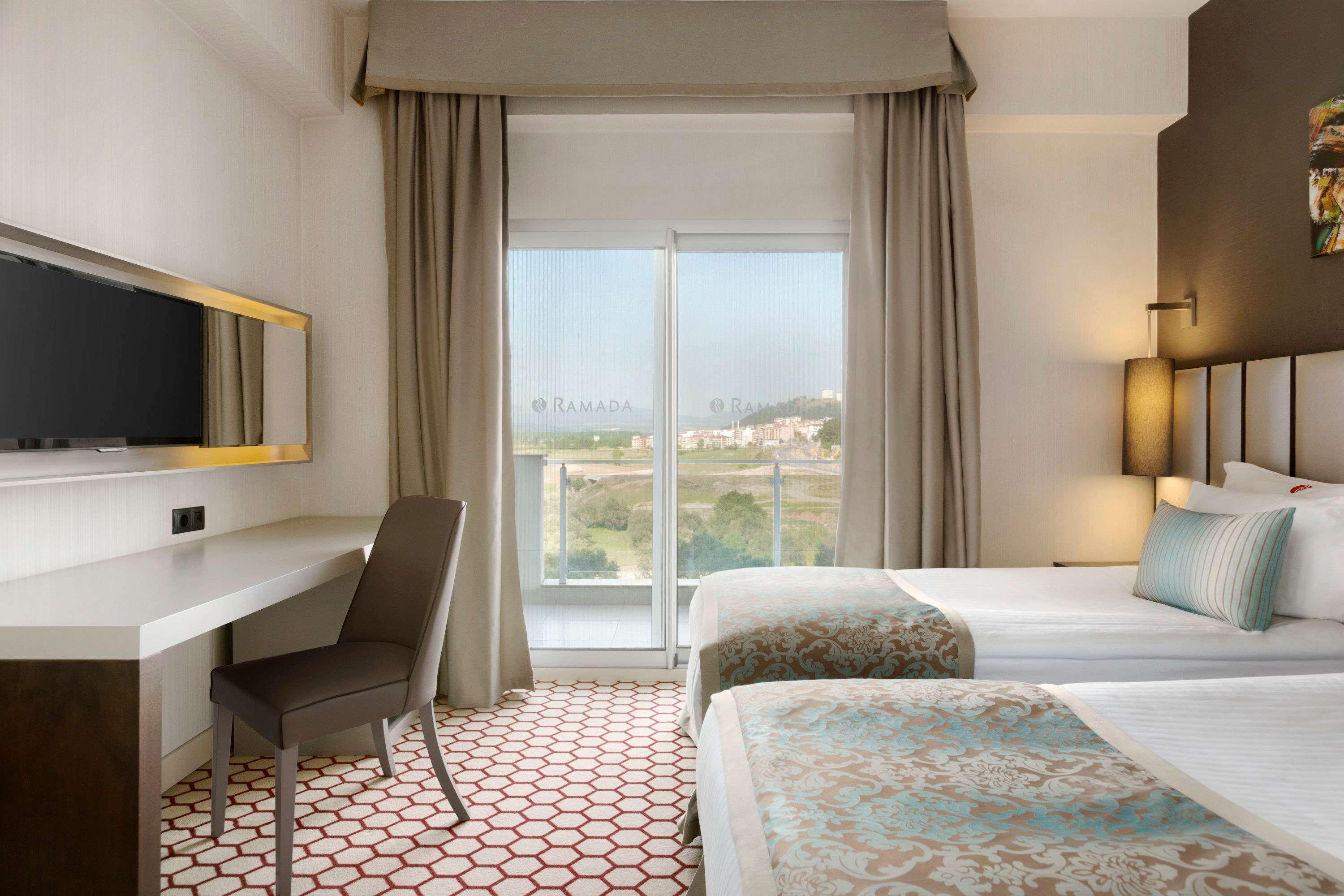 Hotel Ramada By Wyndham Soma Zewnętrze zdjęcie