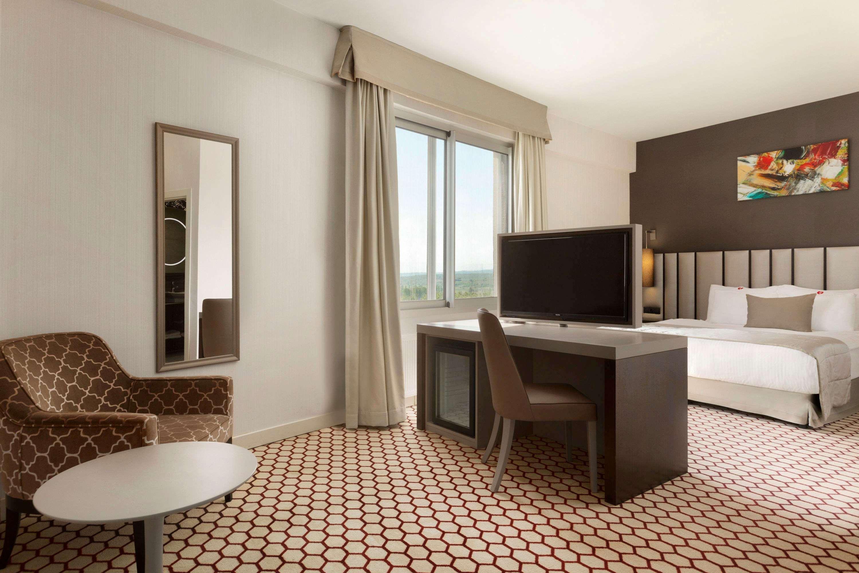 Hotel Ramada By Wyndham Soma Zewnętrze zdjęcie