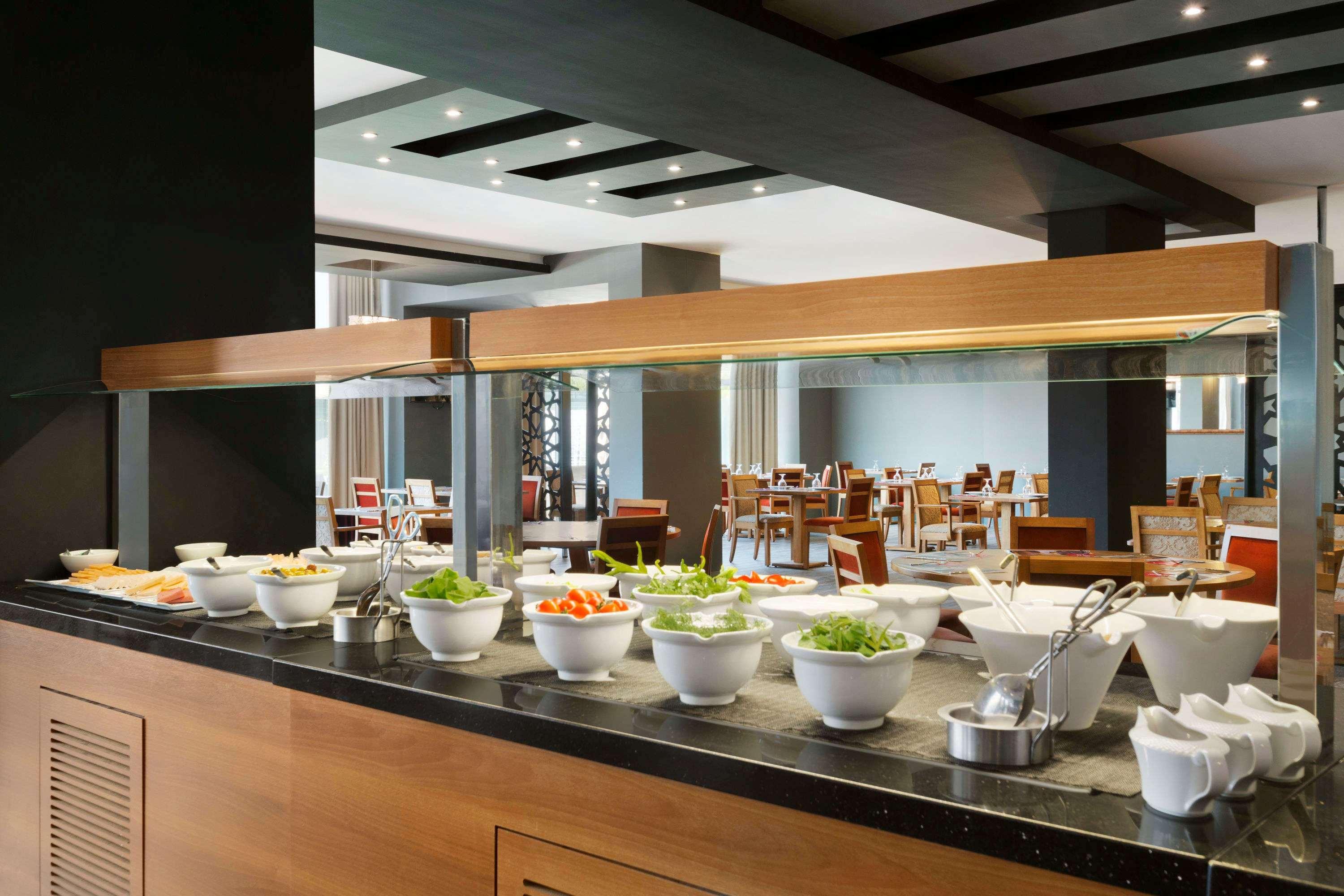 Hotel Ramada By Wyndham Soma Zewnętrze zdjęcie