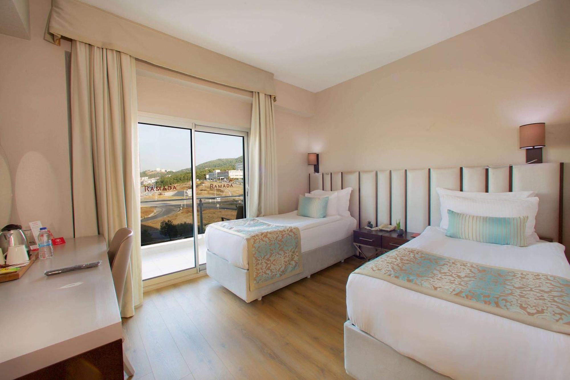 Hotel Ramada By Wyndham Soma Zewnętrze zdjęcie