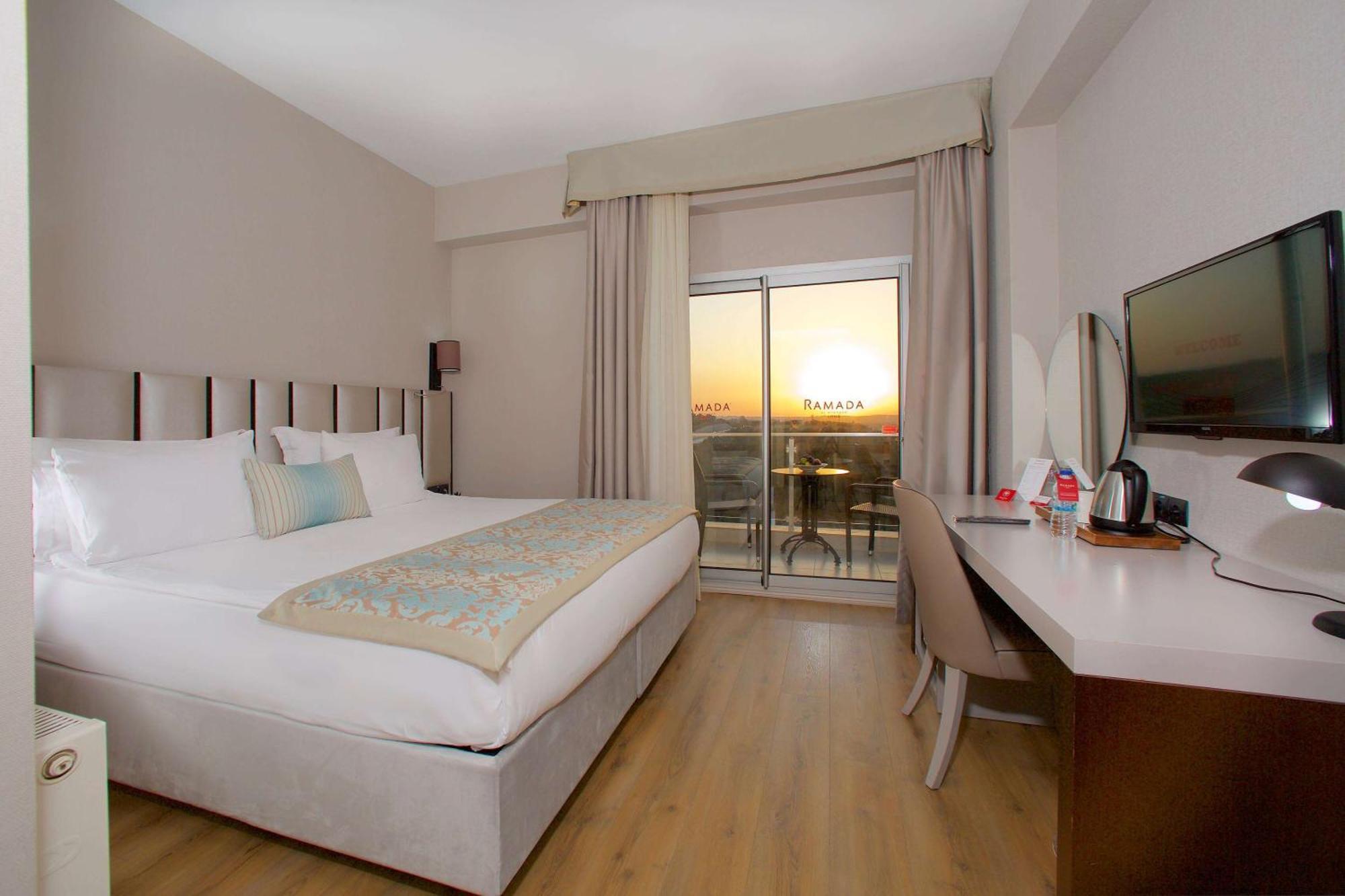 Hotel Ramada By Wyndham Soma Zewnętrze zdjęcie