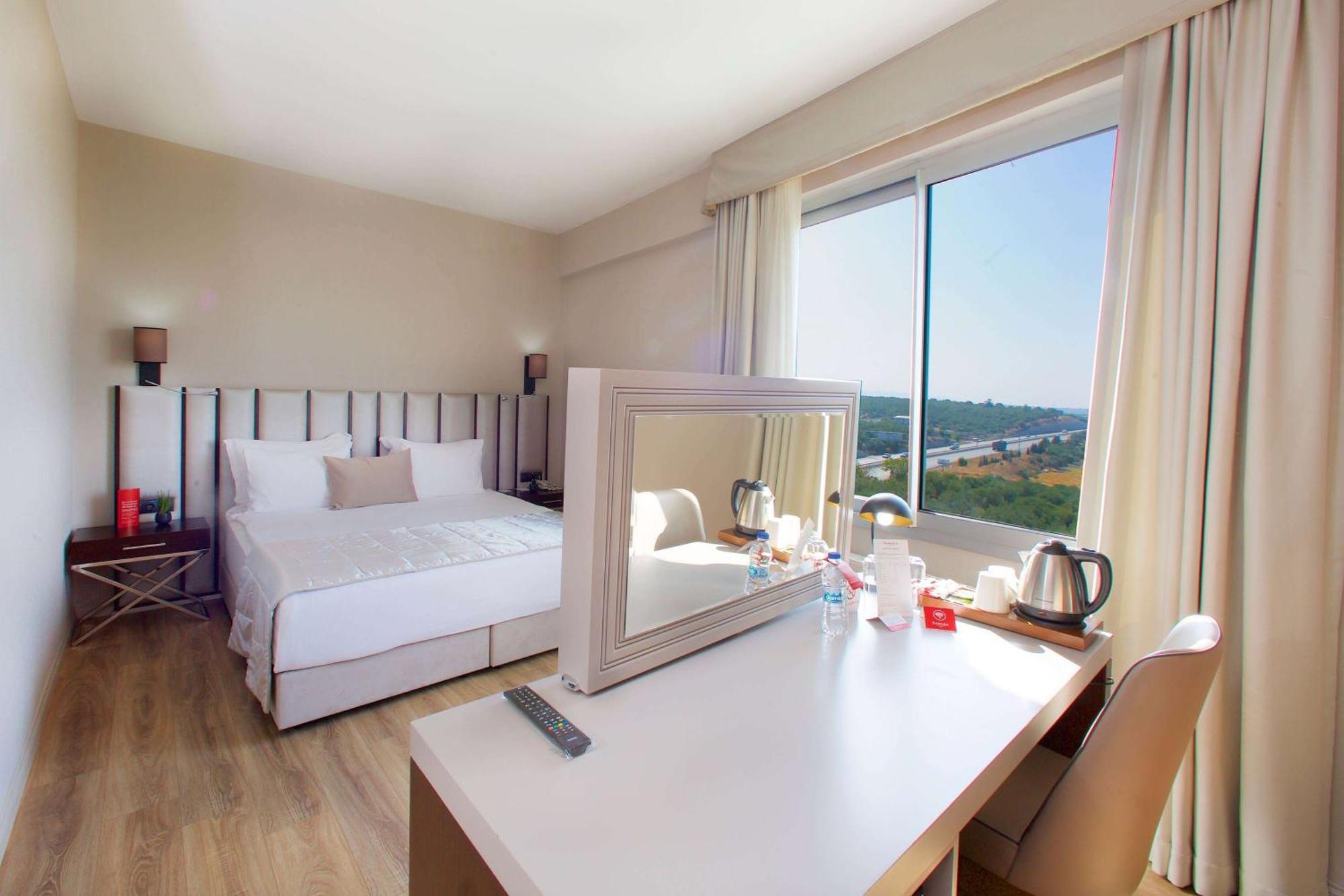 Hotel Ramada By Wyndham Soma Zewnętrze zdjęcie