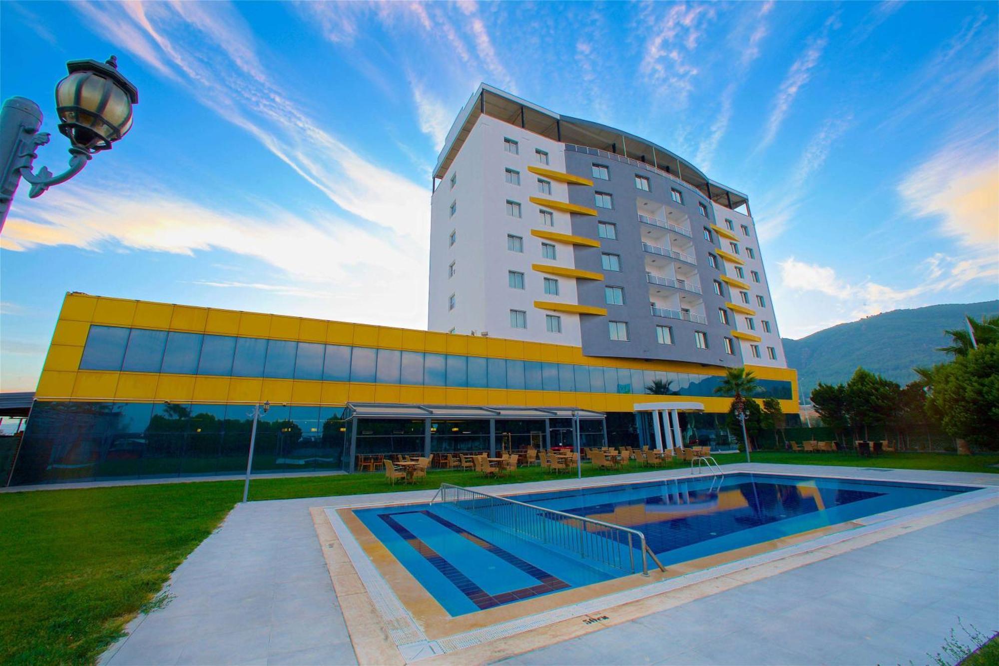Hotel Ramada By Wyndham Soma Zewnętrze zdjęcie
