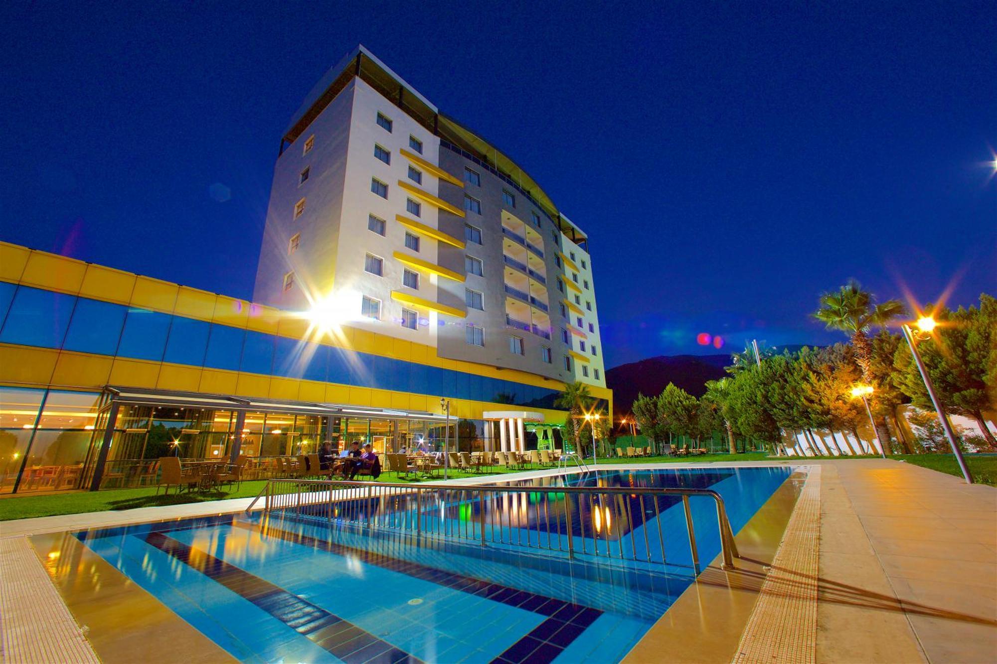 Hotel Ramada By Wyndham Soma Zewnętrze zdjęcie
