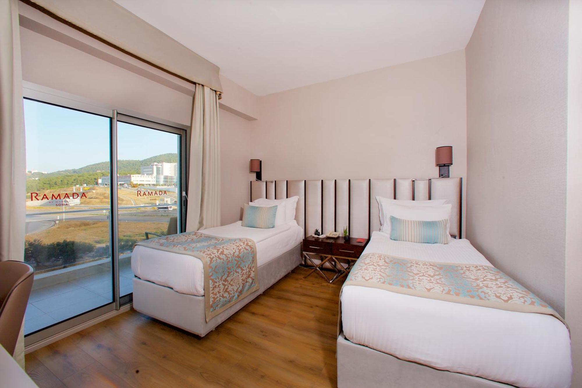 Hotel Ramada By Wyndham Soma Zewnętrze zdjęcie